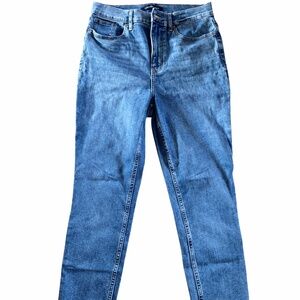 Calvin Klein Super High Rise Skinny Jeans – Size 29